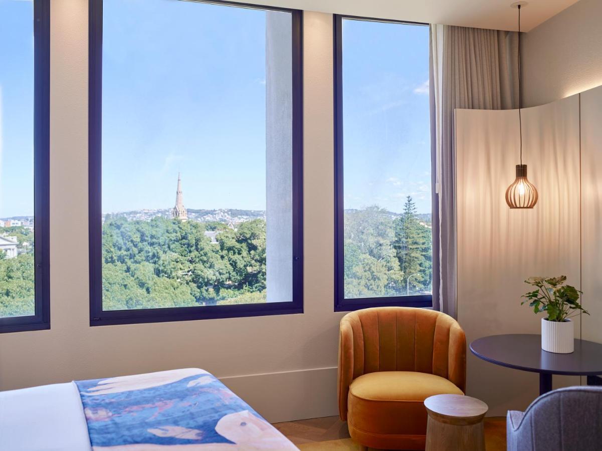 Crystalbrook Kingsley Hotell Newcastle Exteriör bild A room at the hotel