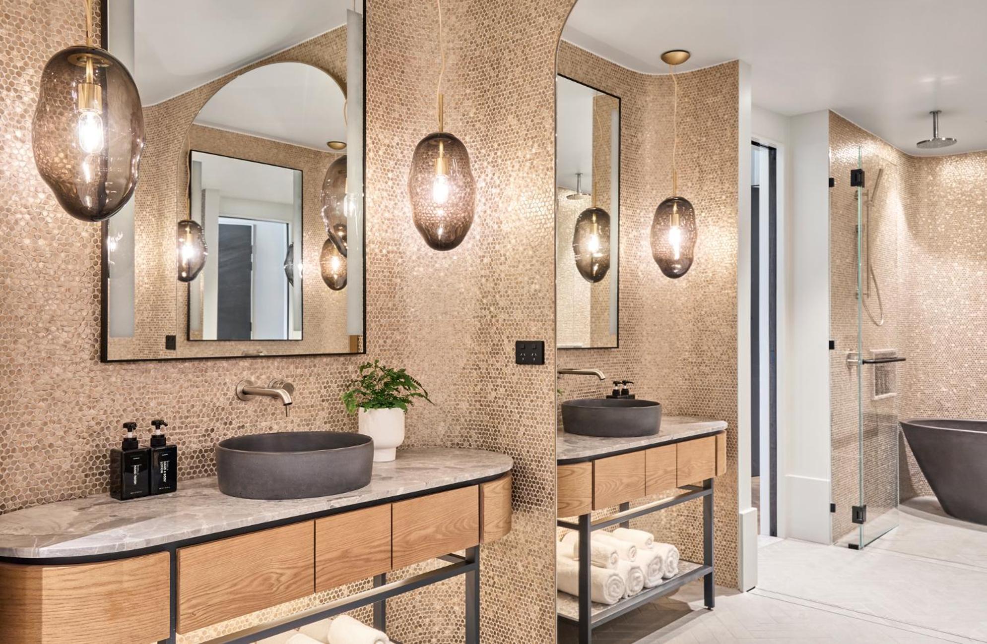 Crystalbrook Kingsley Hotell Newcastle Exteriör bild Bathroom