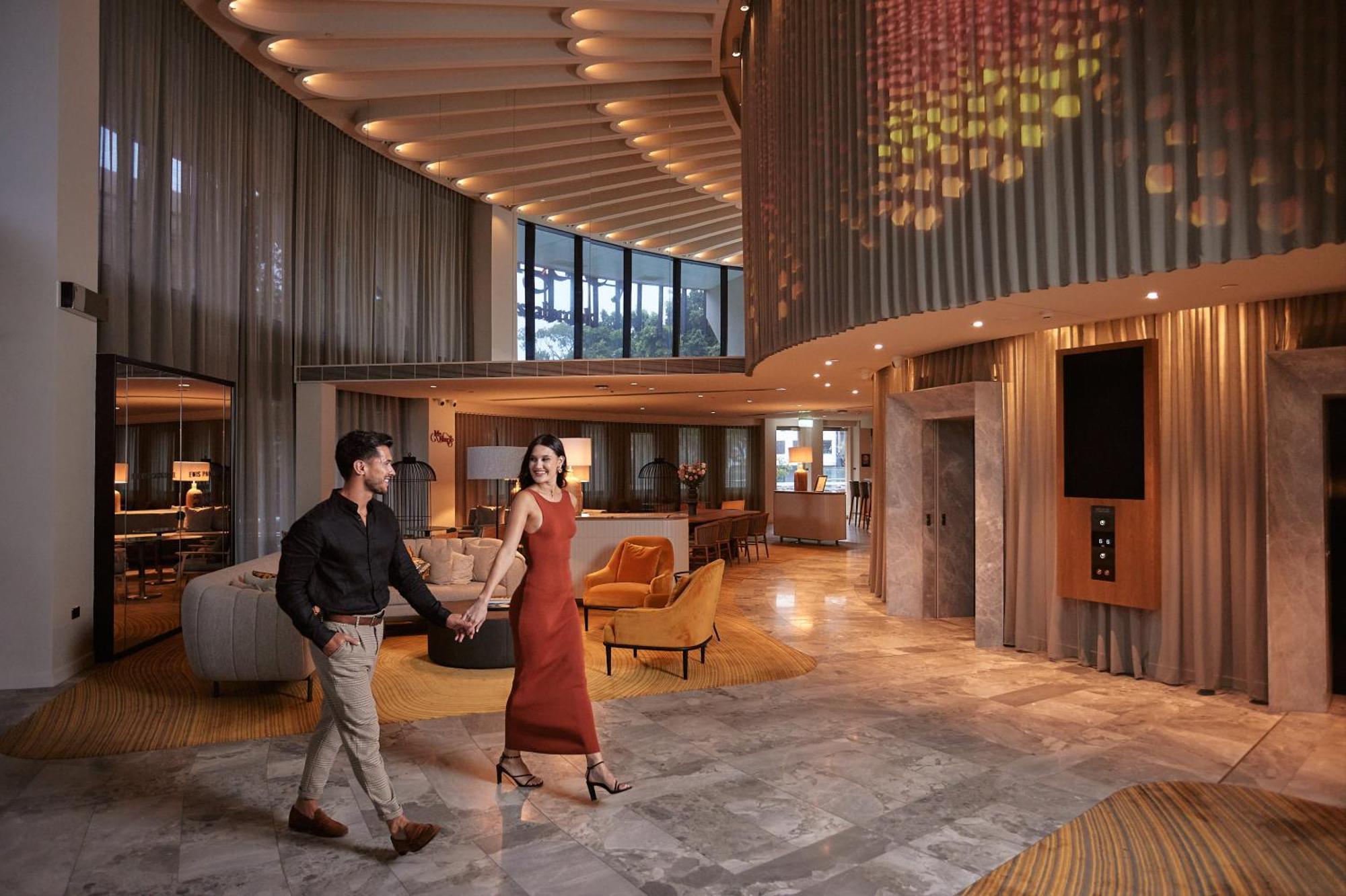 Crystalbrook Kingsley Hotell Newcastle Exteriör bild The lobby of the hotel